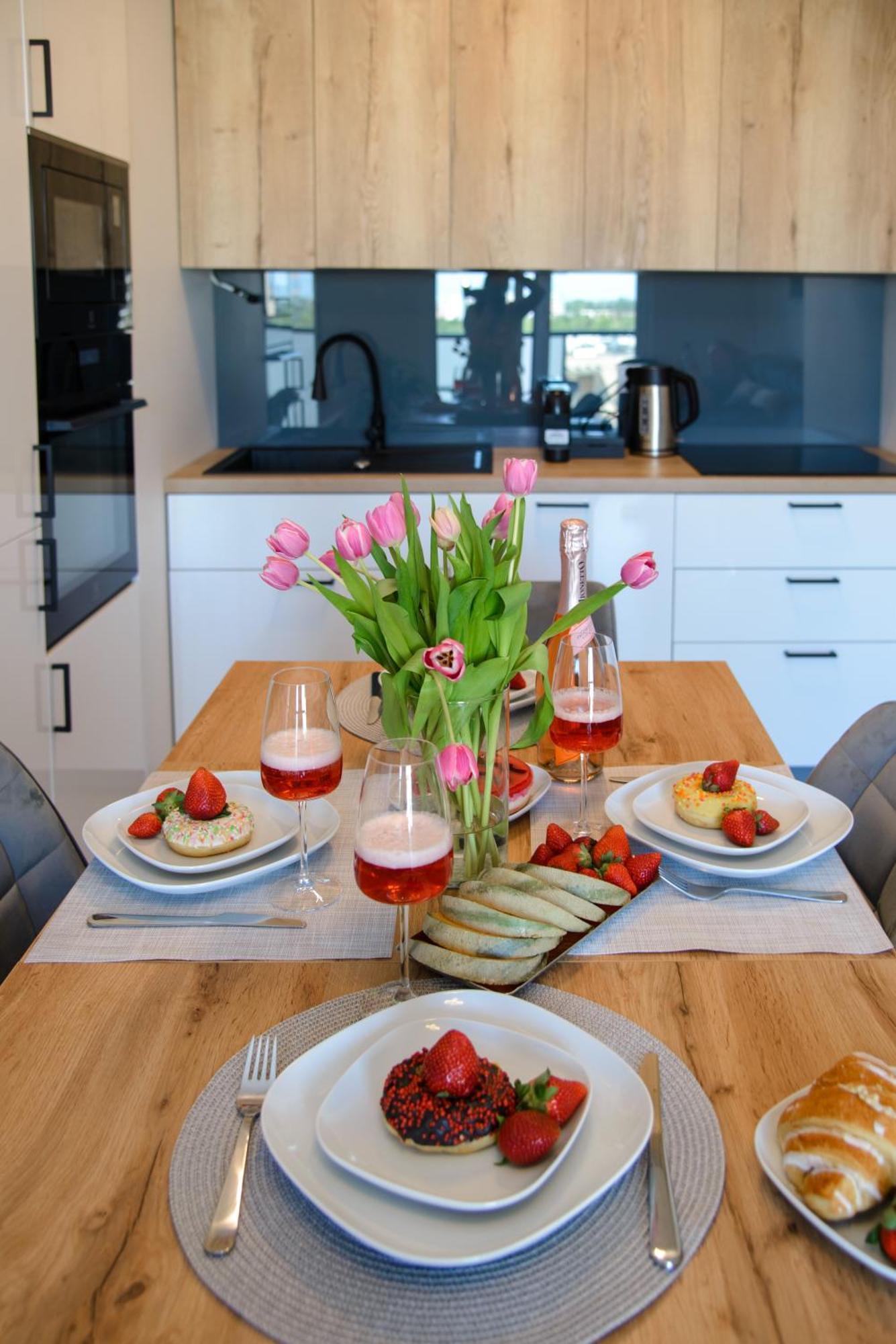 Maya'S Flats & Resorts 104 - Letnica Apartment กดัญสก์ ภายนอก รูปภาพ